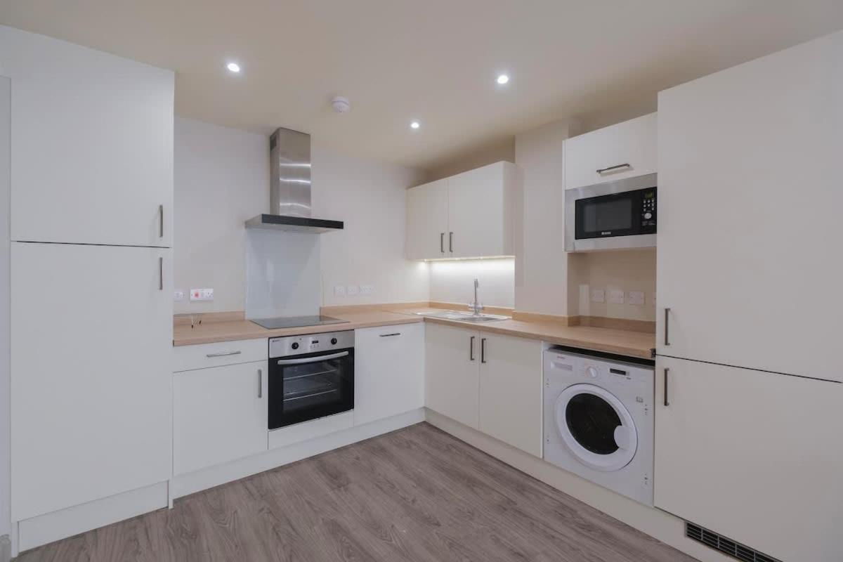 Charming 1-Bedroom Apartment In Leeds City Centre Perfect For Couples Or Solo Travelers Kültér fotó